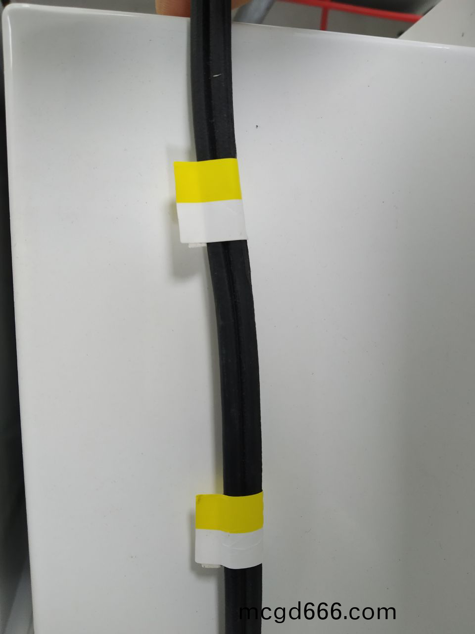 缺陷(xian)標(biao)記(ji)器(qi)（在(zai)線(xian)貼標(biao)機）的應用(yong)案例(li)